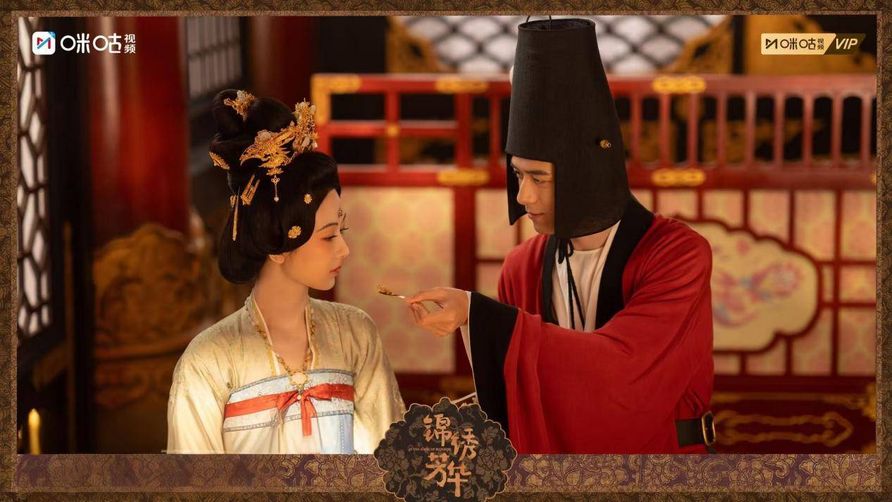 專訪李現(xiàn)：劇中蔣長揚牡丹抱負(fù)相投，劇外與楊紫是同頻好友