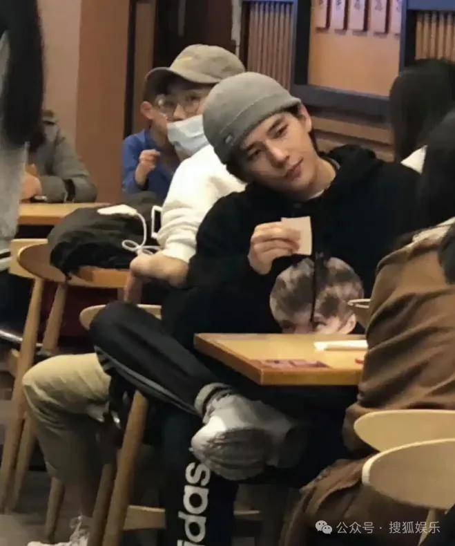 又要見證素人明星的誕生？都說她不進(jìn)娛樂圈可惜了......