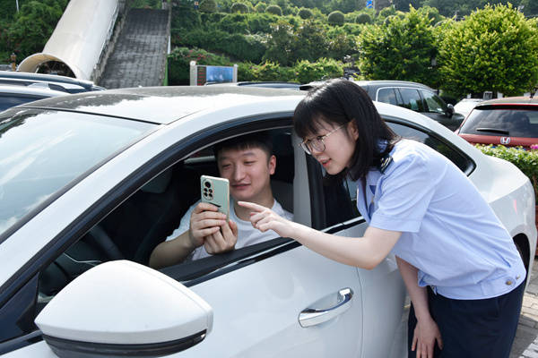 重慶渝中、大渡口、奉節(jié)試點實現(xiàn)停車場“支付即開票”