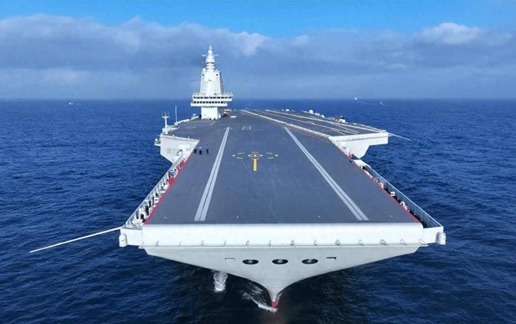 中方連發(fā)2條航行警告，福建艦或近日服役？殲35為何率先飛向南海